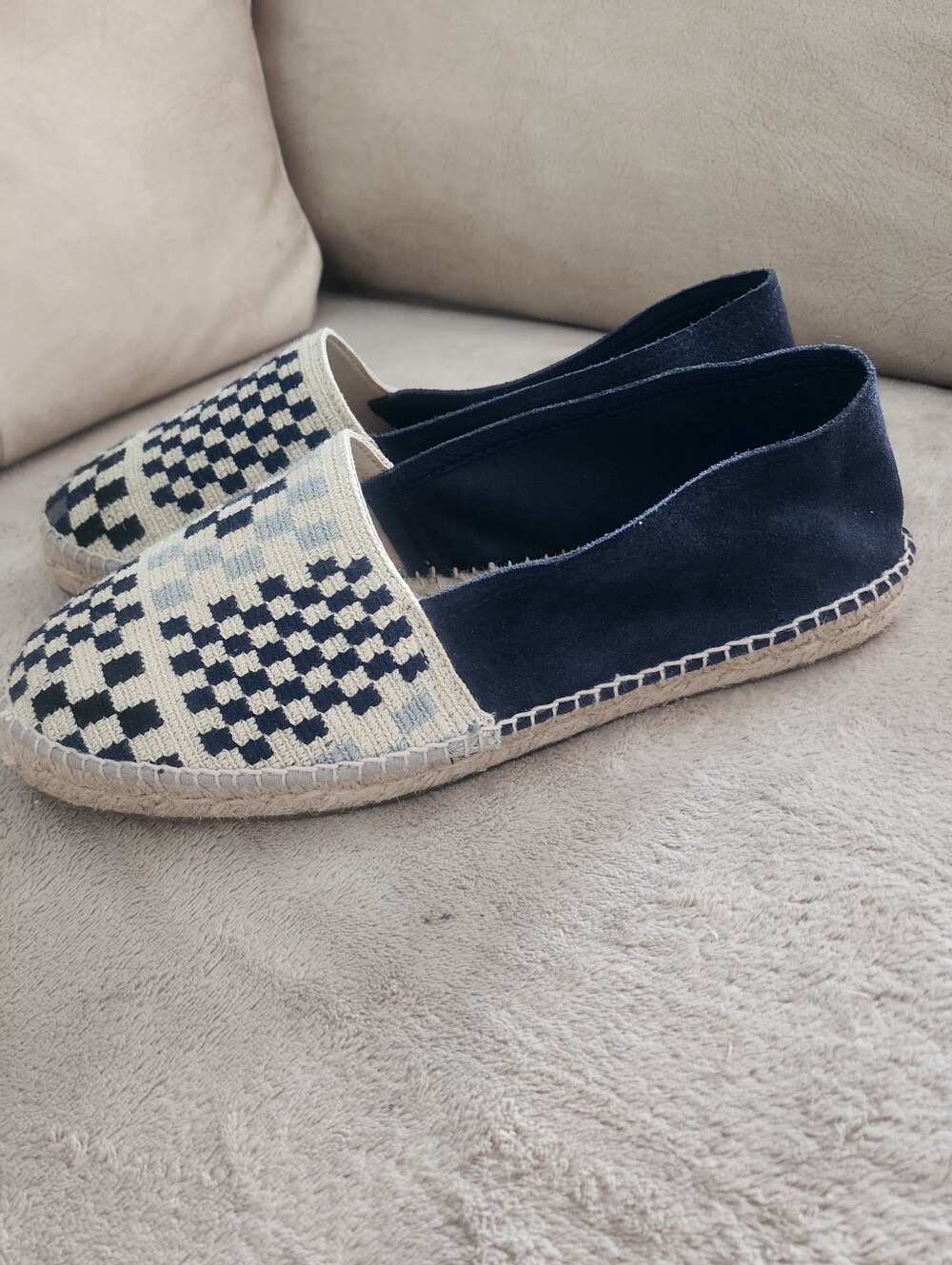 NWT.Guanabana Handmade Black & Natural Woven Espadrilles
